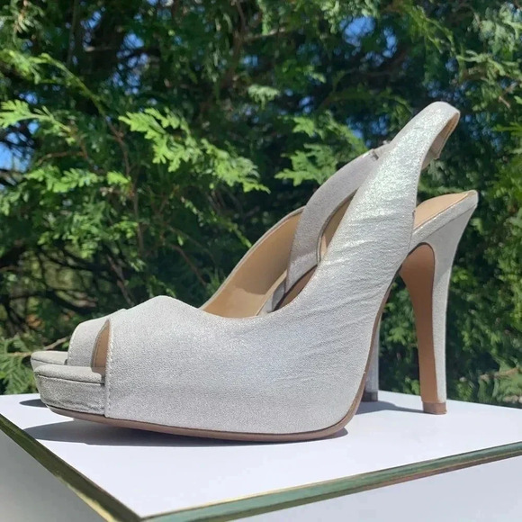 Lulu Townsend Silver PeepToe Canvas Slingback Heel - Picture 2 of 8